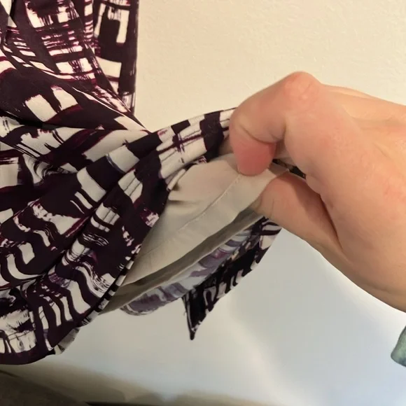 Eliza J Wrap Dress Size 10 Purple Geometric Pattern 3/4 Sleeve Stretchy - Picture 11 of 12